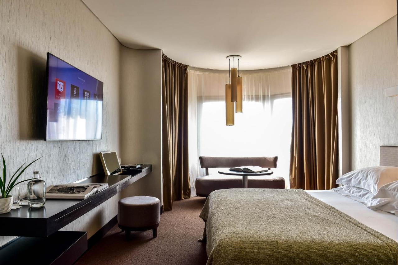 Porto Palacio Hotel By The Editory Εξωτερικό φωτογραφία A room at the hotel