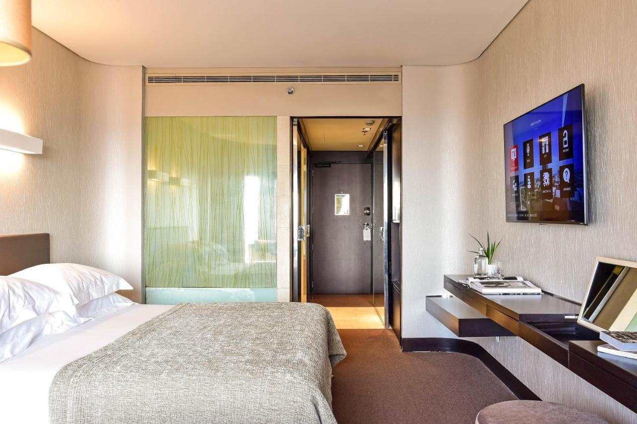 Porto Palacio Hotel By The Editory Εξωτερικό φωτογραφία A room at the hotel