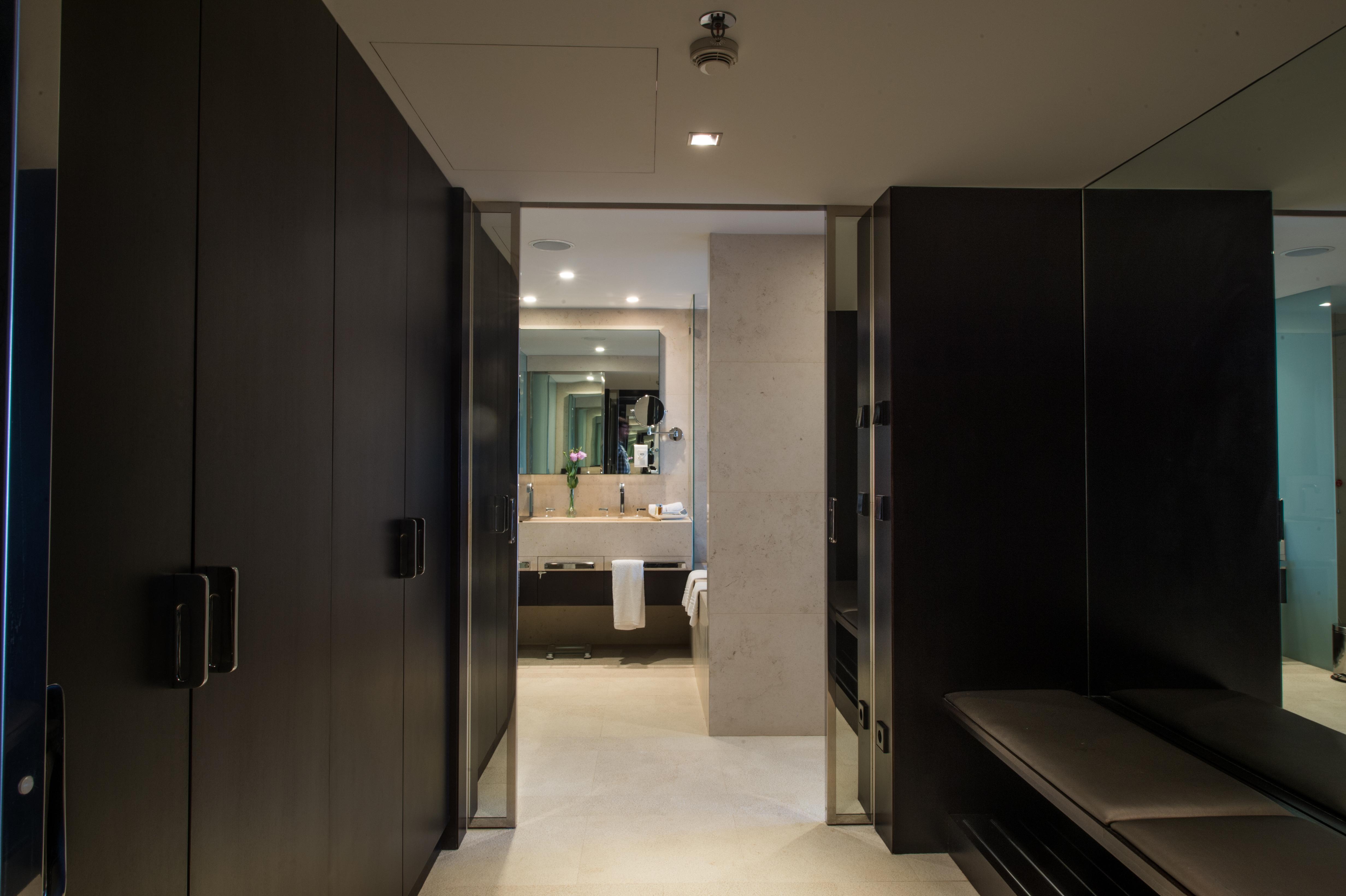 Porto Palacio Hotel By The Editory Εξωτερικό φωτογραφία A walk-in wardrobe