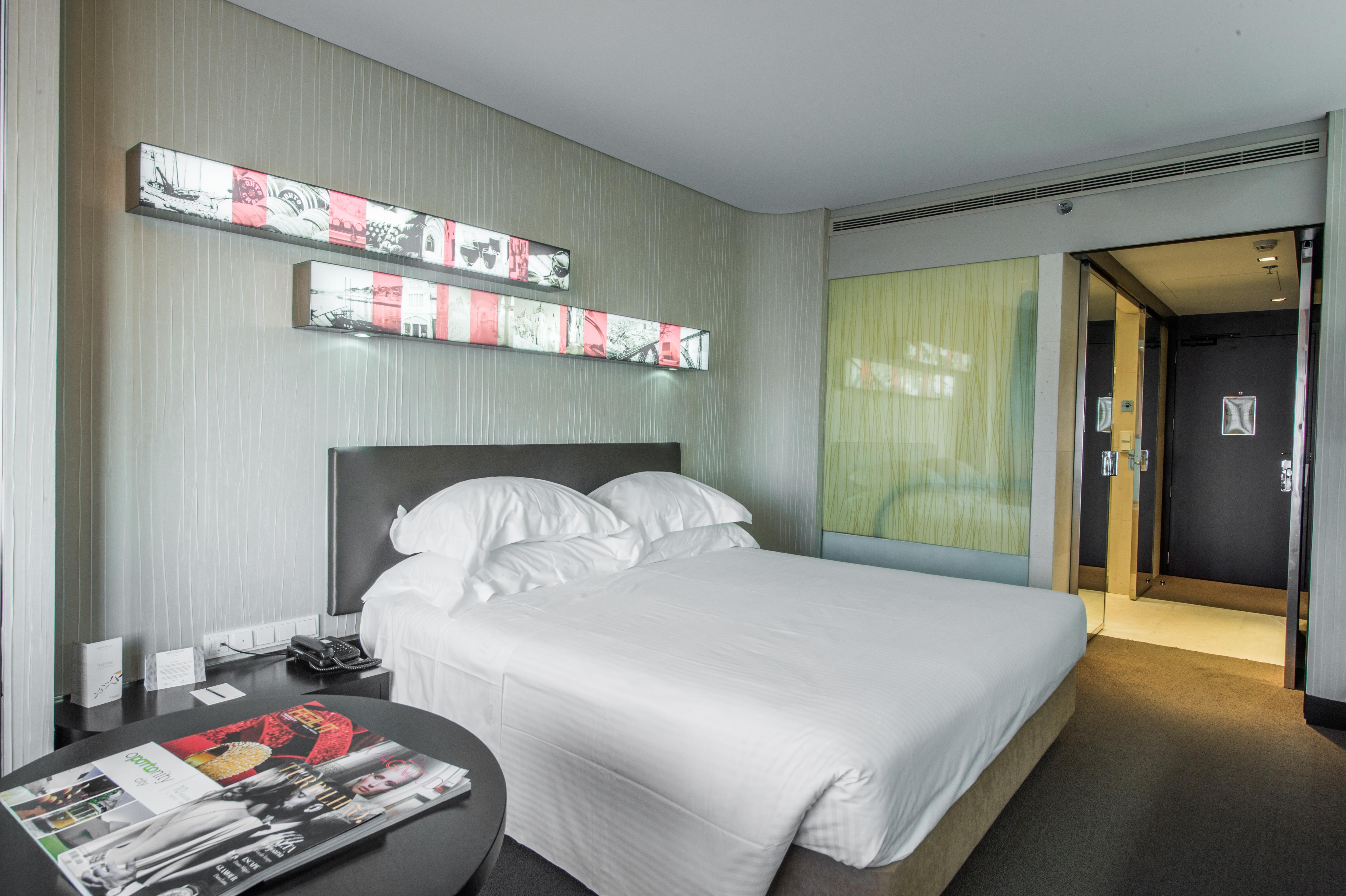 Porto Palacio Hotel By The Editory Εξωτερικό φωτογραφία A room at the hotel